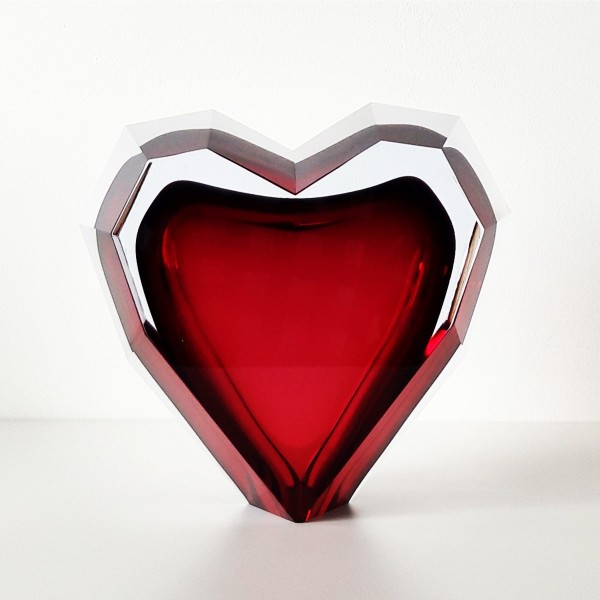 Lukas_Jaburek_heart_25cm_crystal_ruby_1800x1800px