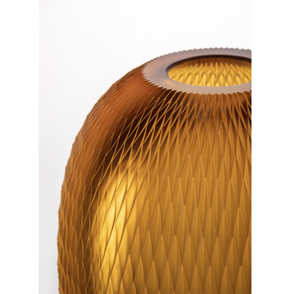 rückl_metamorphosis-vase-20-cm-amber_detail_900x900